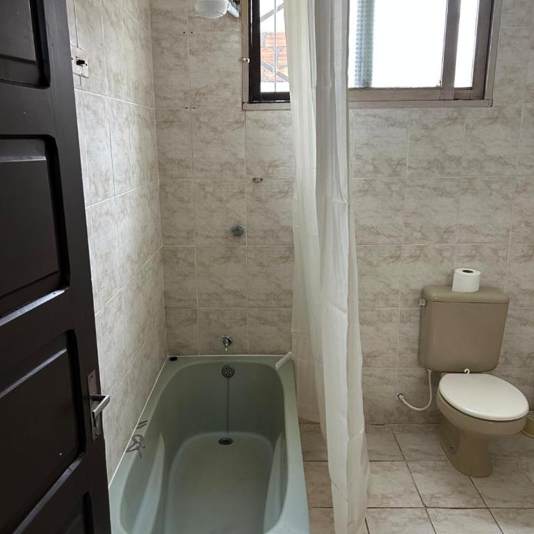 Casa blanca - Three-Bedroom House - 4
