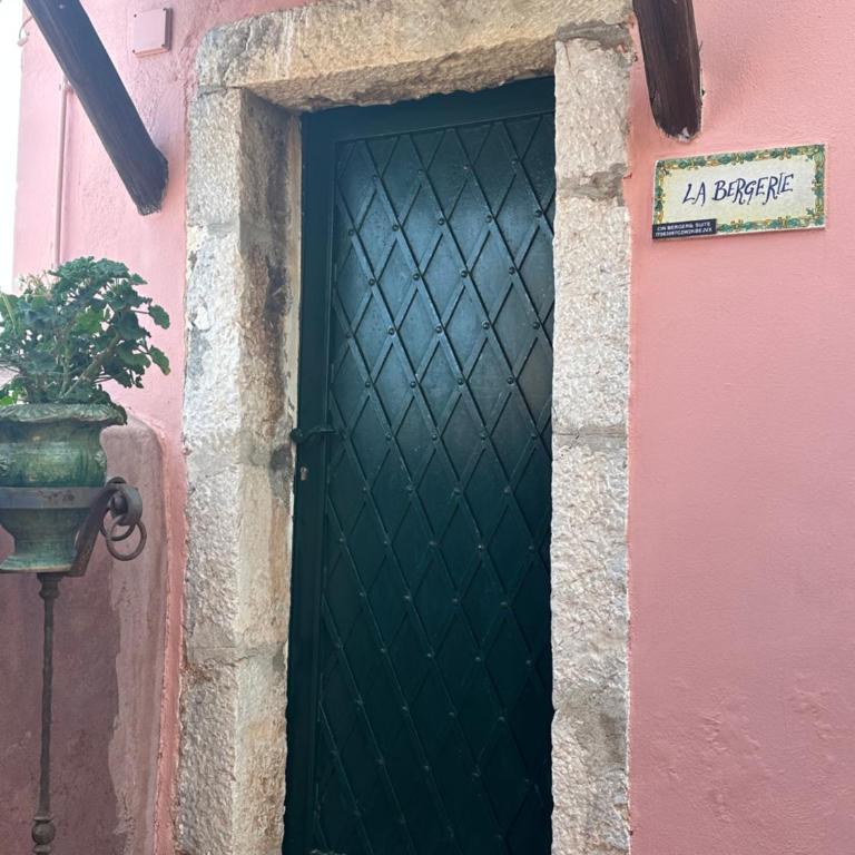La Bergerie Isolabella B & B - Suite con Vista Mare - 4