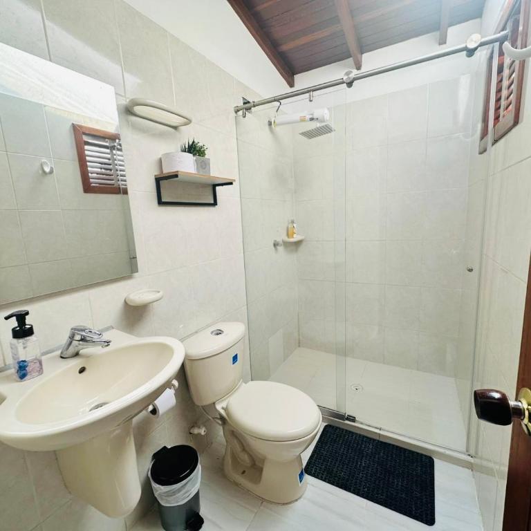 Hotel Jardin de Rosas - Double Room with Private Bathroom - 3