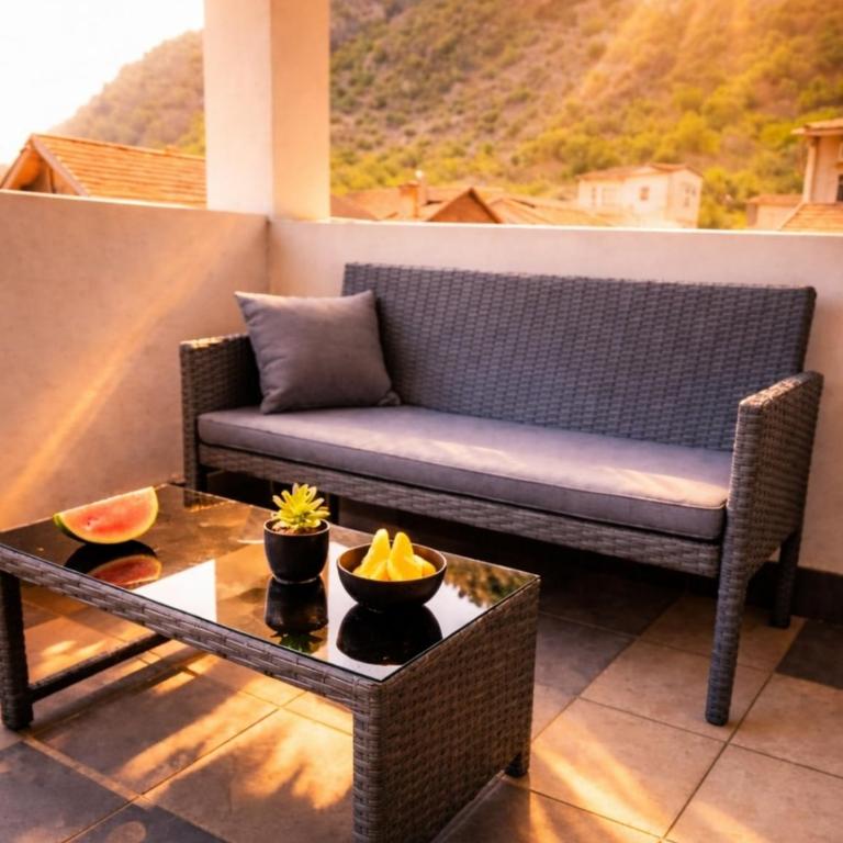 ZARA apartment- Near the Old town ,Cool and shaded ,3 ACs , Free Parking & Peaceful - Two-Bedroom Apartment - 11