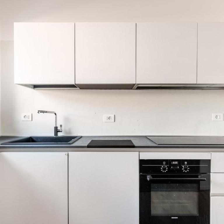 Attico con terrazzino vicino Arena - One-Bedroom Apartment - 10