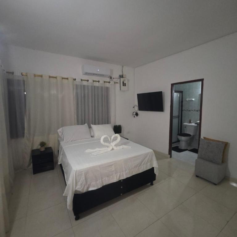 Hotel Montserrat - Family Double Room - 7