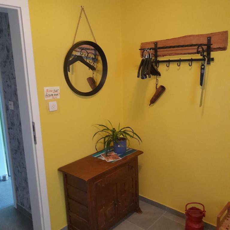 Privatzimmervermietung Leo - Doppel-/Zweibettzimmer mit Gartenblick - 8