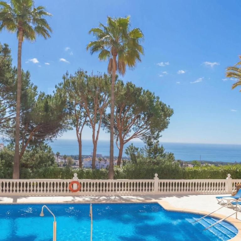 Calahonda Elegance With Pool And Sea View - Happy Rentals - Apartamento con vistas a las montañas - 1