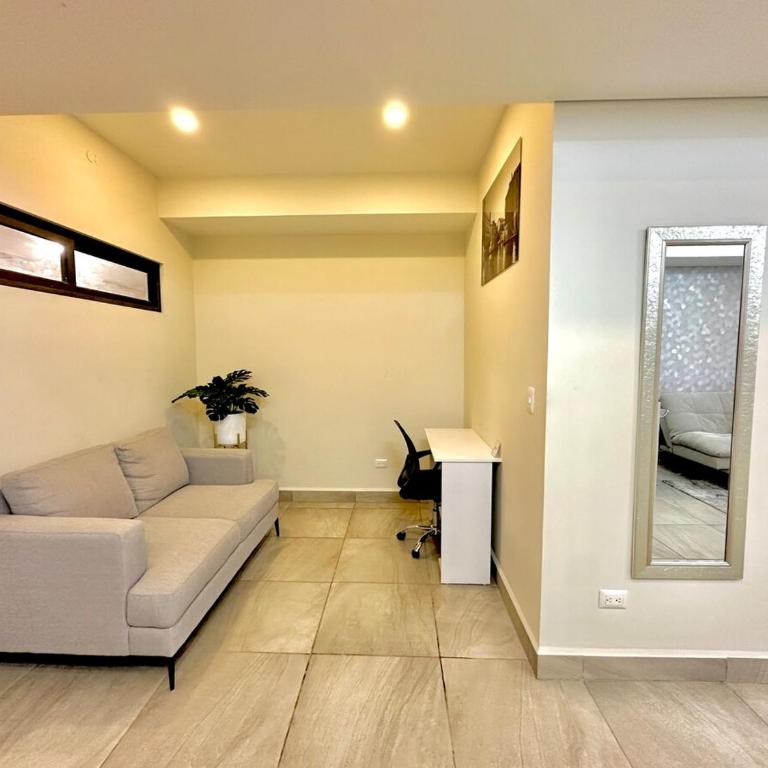 Elegante departamento céntrico en Monterrey - Two-Bedroom Apartment - 10