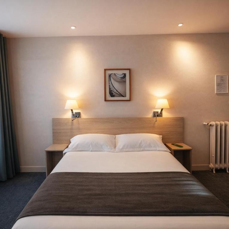 Hotel Cosmos - Chambre Double Standard - 6