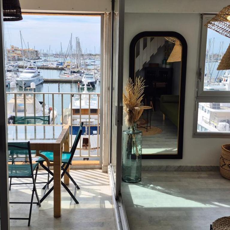 Agde Marine, T4 en duplex vue Centre Port avec parking - Appartement 3 Chambres - 7