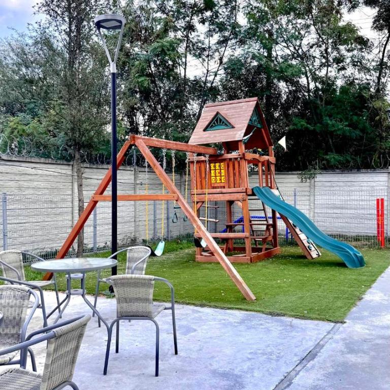 Perfecto departamento con excelente ubicación - Two-Bedroom Apartment - 23