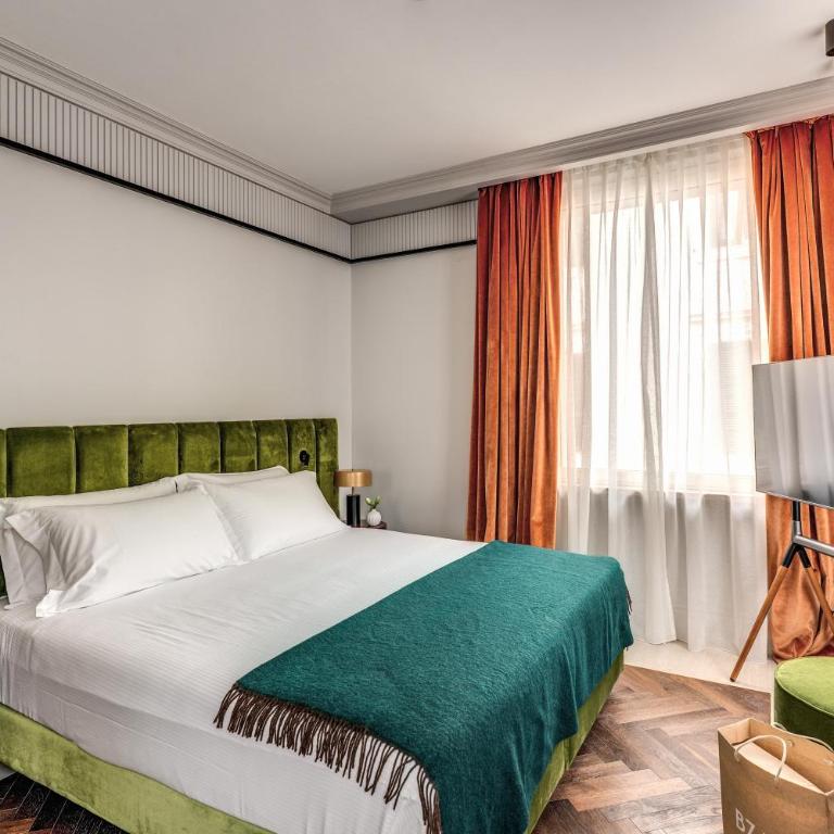 Hotel Santa Maria Maggiore - Camera Deluxe Matrimoniale/Doppia con Letti Singoli con Vista Città - 1