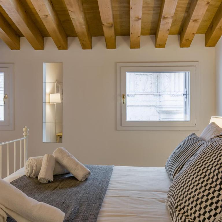 Le Logge, Iconic Basilica Views in the Heart of Vicenza - Appartamento con 2 Camere da Letto e Vista Città - 13