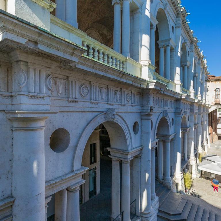 Le Logge, Iconic Basilica Views in the Heart of Vicenza - Appartamento con 2 Camere da Letto e Vista Città - 29