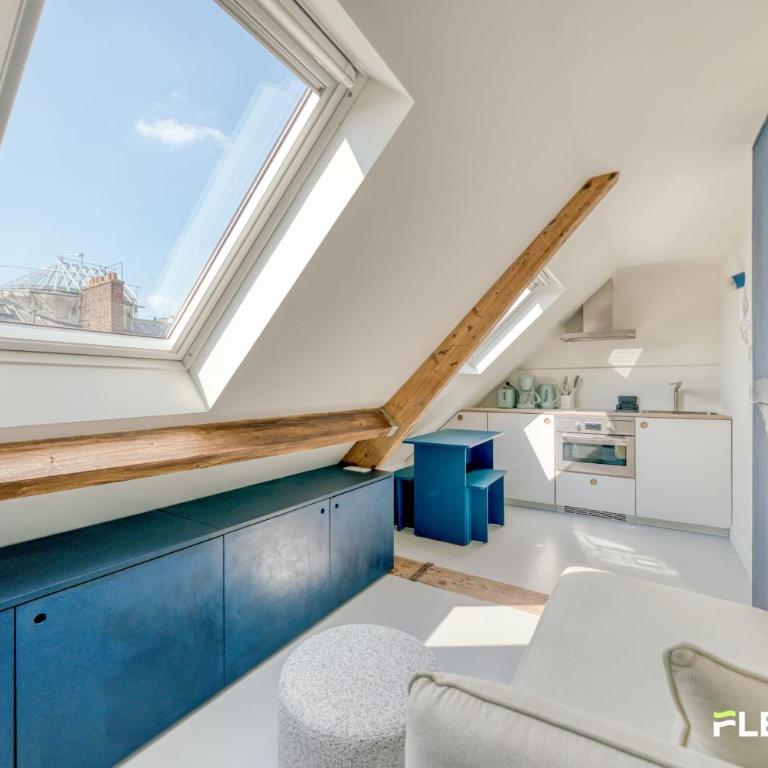 Studio lumineux vue toits de Paris Paris 9è - Studio - 9
