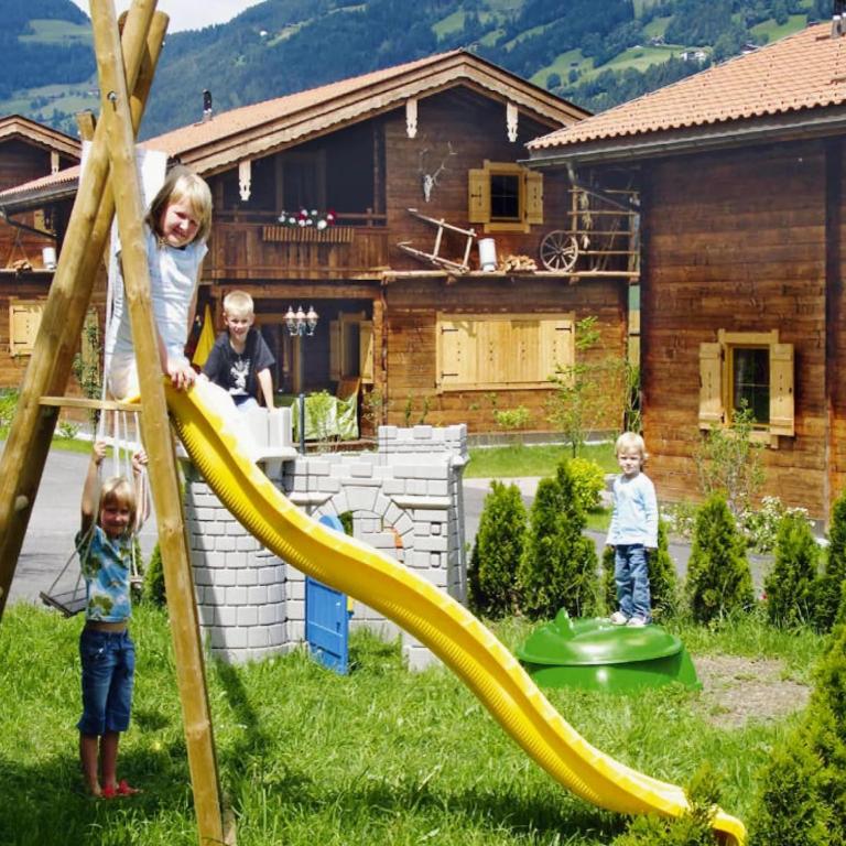 Chalets Almdorf Zillertal, Fügen - Superior Chalet - 2