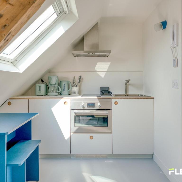 Studio lumineux vue toits de Paris Paris 9è - Studio - 14