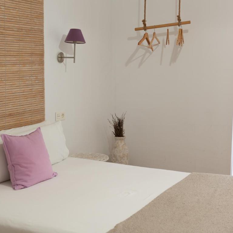 Sunny Stay Guest Houses - Four-Bedroom Apartment - 9