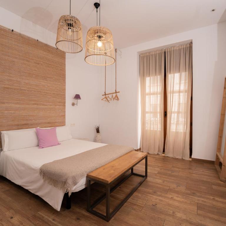 Sunny Stay Guest Houses - Four-Bedroom Apartment - 12