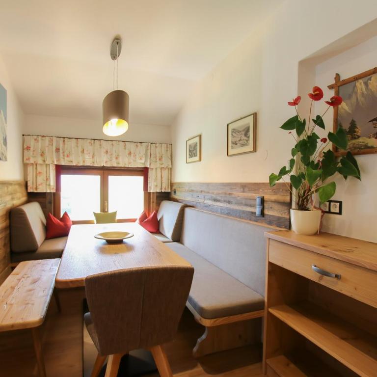 Obersinnlehenhof - Apartment mit 2 Schlafzimmern, Balkon und Bergblick (4-5 Erwachsene) - 2