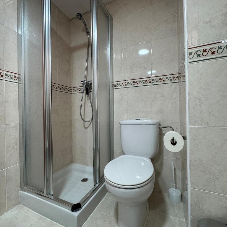 Themed Pool Bungalow & Jacuzzi I BBQ | Parking - Casa de 3 dormitorios - 14
