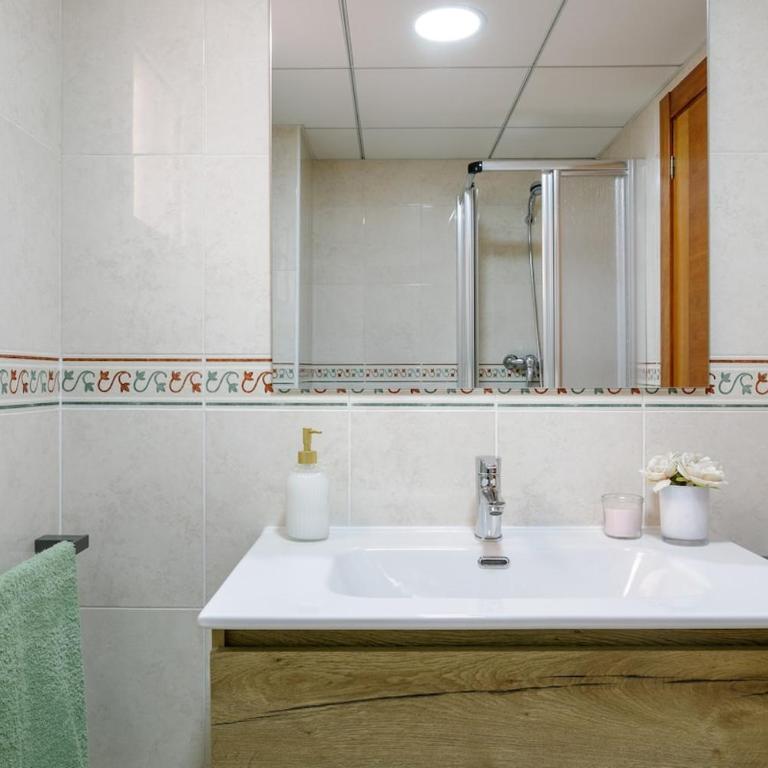 Themed Pool Bungalow & Jacuzzi I BBQ | Parking - Casa de 3 dormitorios - 20
