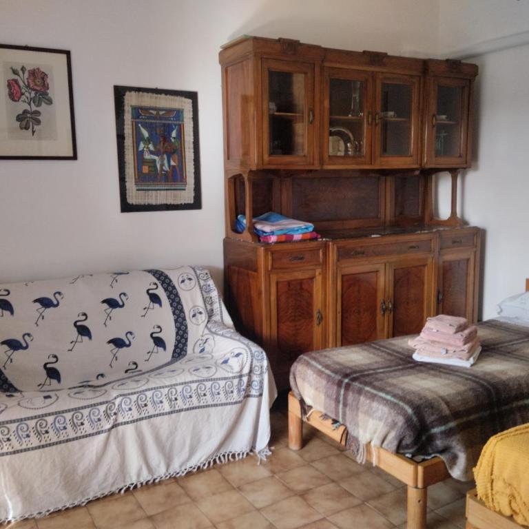 Appartamento con posto auto privato comodo a centro e spiagge - One-Bedroom Apartment - 6