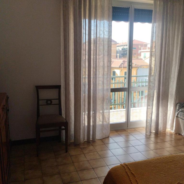 Appartamento con posto auto privato comodo a centro e spiagge - One-Bedroom Apartment - 15