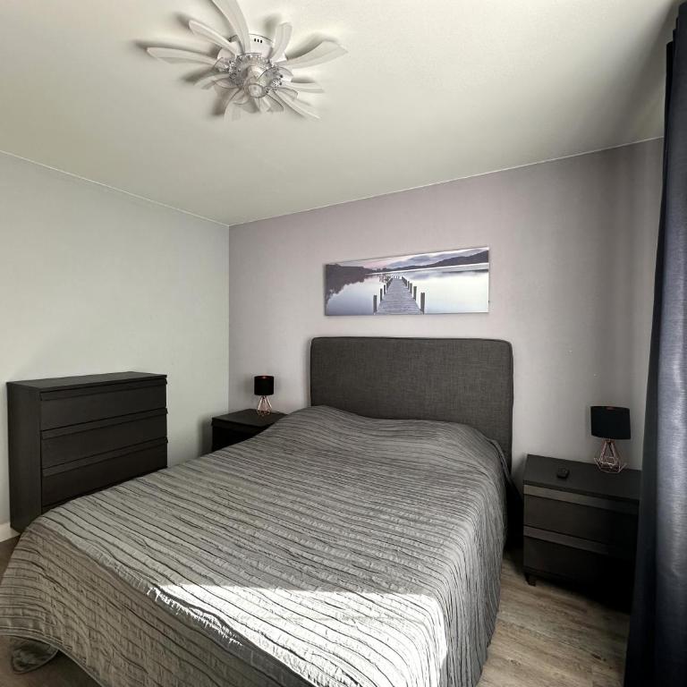 Villa BOUGINVILLEES climatisée pour 12 personnes avec piscine chauffée et vue mer à La Londe-Les-Maures - Maison 6 Chambres - 17