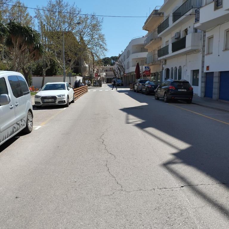 Excellent location 100 m from the beach and services - Apartamento de 2 dormitorios - 28