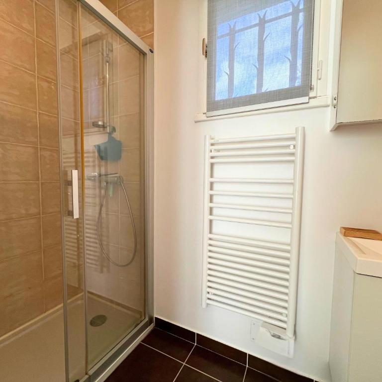 LE MAS DES OISEAUX Villa pour 6 personnes avec piscine privée, à deux pas du Golf de Valcros, à La Londe-Les-Maures - Ferienhaus mit 3 Schlafzimmern - 24