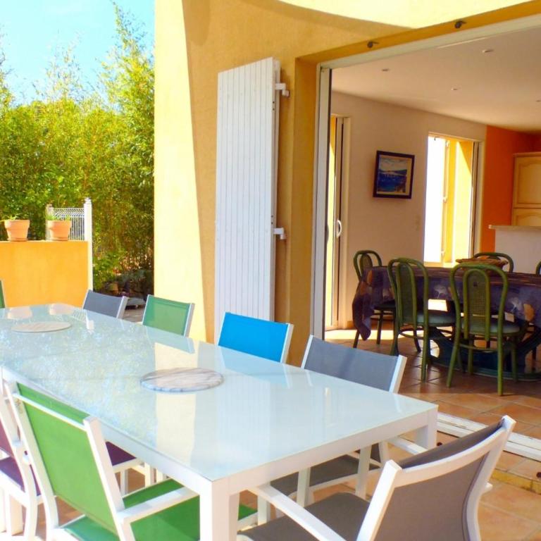 Spacious and bright house with swimming pool - Maison de Vacances - 2