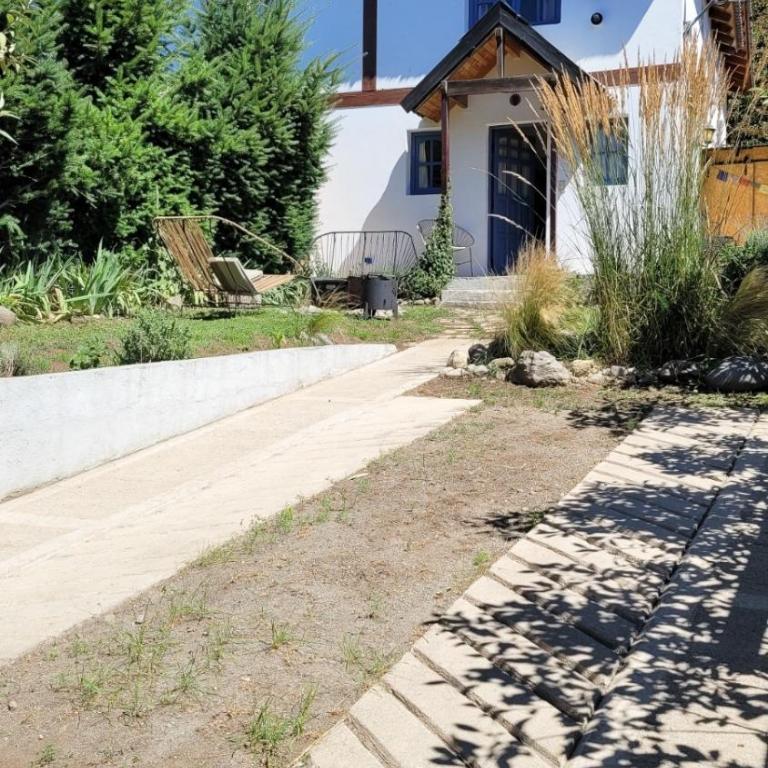 PH Con jardín a paso del Cerro Otto - Casa de 2 dormitorios - 48