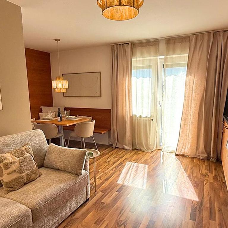 Residence Ferienwohnungen Santner - Moderne zentrale Ferienwohnungen in Naturns Südtirol - mit Parkplatz - Appartamento con Vista Montagna - 10