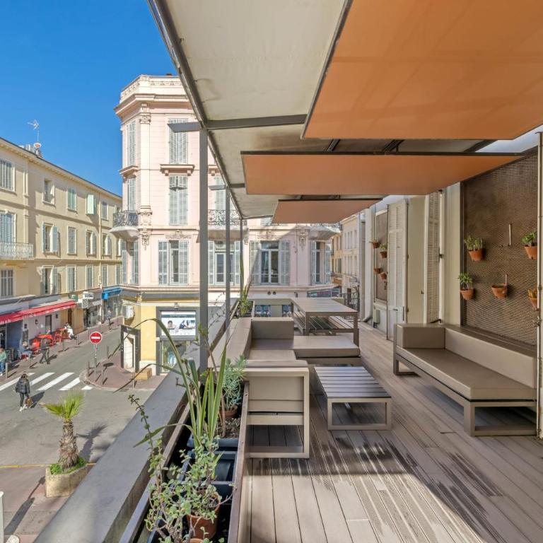 REF 2054 - Seasonal rental - Apartment in the center of Cannes - Appartement - 7