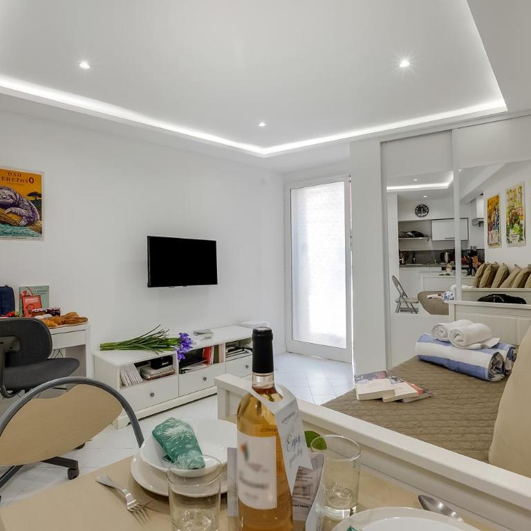 Old Town Apartments 50m Beach and Shop - Estudio - 4
