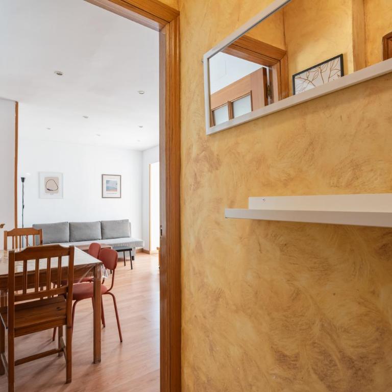 Luminous apartment in Imperial neighborhood MELANC - Two-Bedroom Apartment - 23