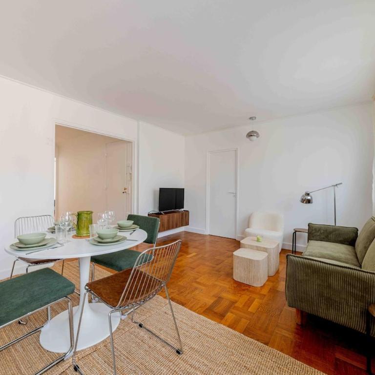 Charming 3room apartment - 6 people - Historic Center - Elevator - Three-Bedroom Apartment - 24