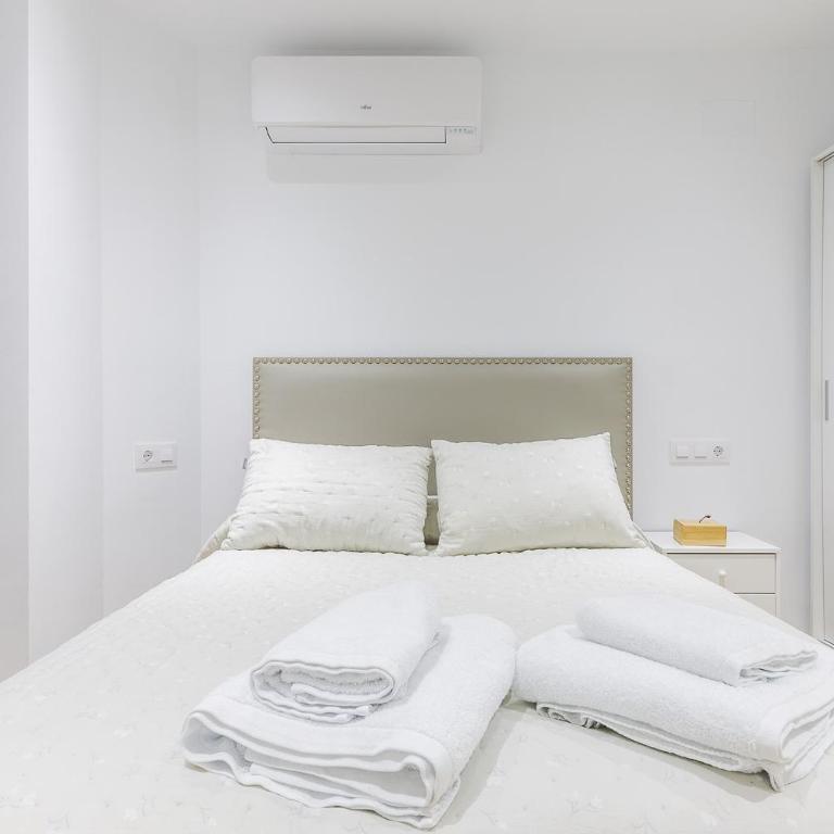 A&N Torre del Mar Grand Seafront Apartment Panoramic - Apartment - 8