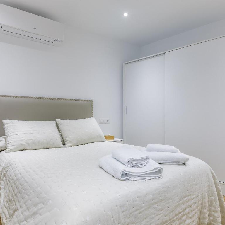 A&N Torre del Mar Grand Seafront Apartment Panoramic - Apartment - 4
