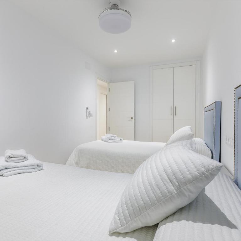 A&N Torre del Mar Grand Seafront Apartment Panoramic - Apartment - 59