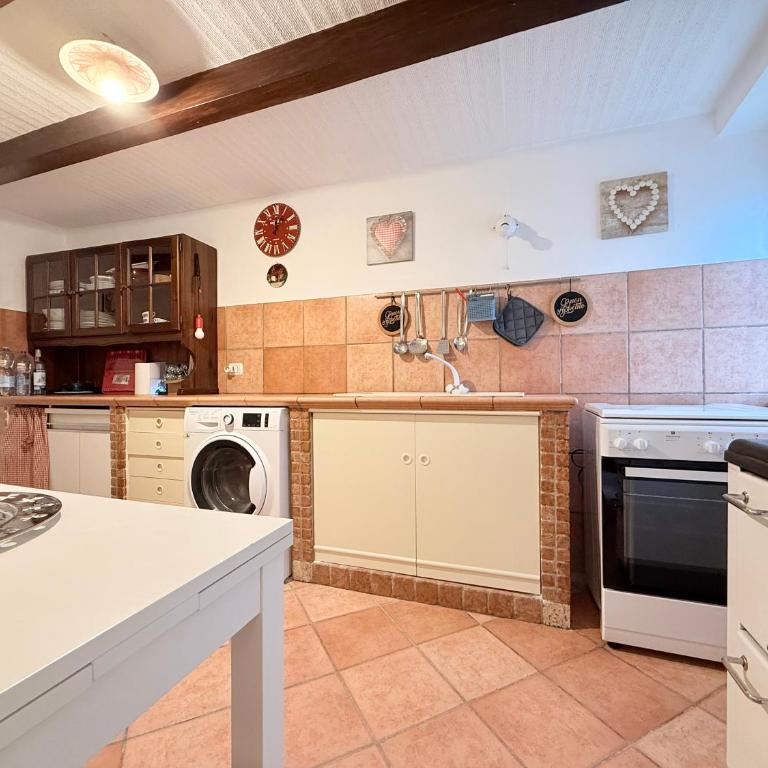 S360 - Sirolo, cielo terra con corte esterna - Two-Bedroom Apartment - 8