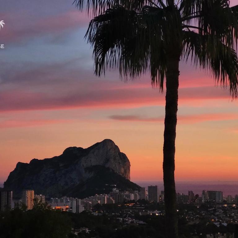 Casa Sunrise - Deluxe house with rooftop, 5 pools and panoramic sea views, Calpe - Two-Bedroom Apartment - 54