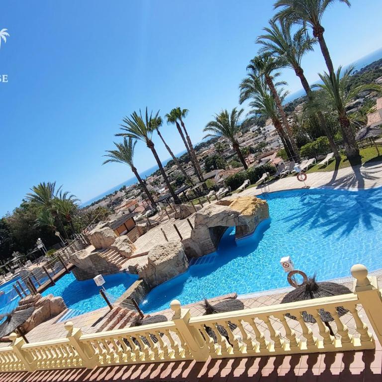 Casa Sunrise - Deluxe house with rooftop, 5 pools and panoramic sea views, Calpe - Two-Bedroom Apartment - 14
