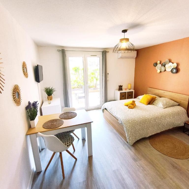 Élégant studio Gréoux Les Bains - Apartment - Erdgeschoss - 3