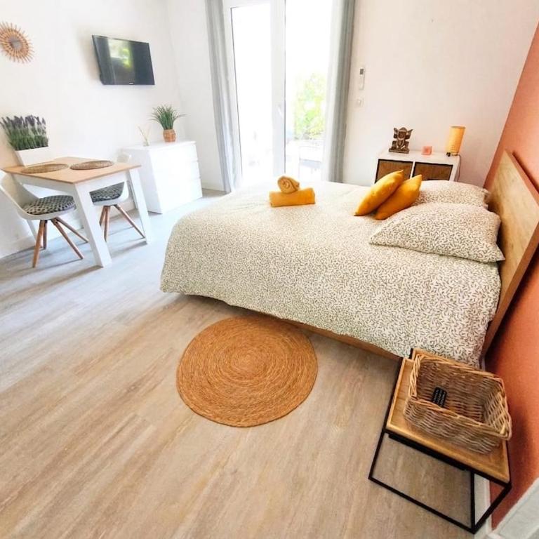 Élégant studio Gréoux Les Bains - Apartment - Erdgeschoss - 5