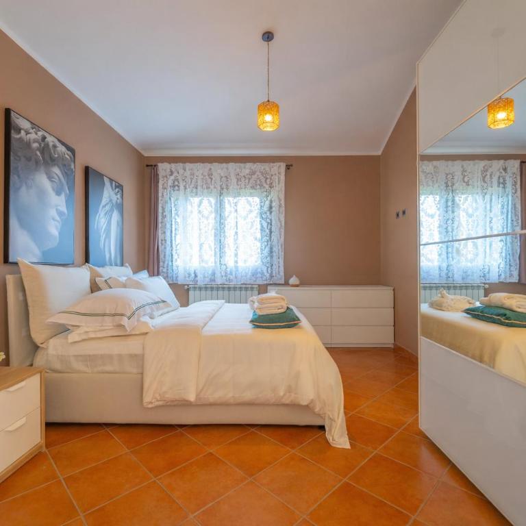 Hotiday Elite Suites Porto Rotondo - Suite con Terrazza - 1