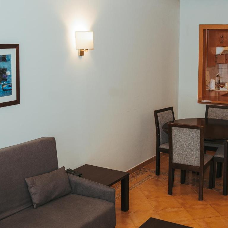 Hotel LIVVO Jandía Golf - Habitación Familiar Estándar - 4