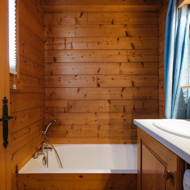Chalet lumineux 3***, 3 chambres, 6 pers., WIFI, proche pistes - FR-1-304-277 - Appartement - 11