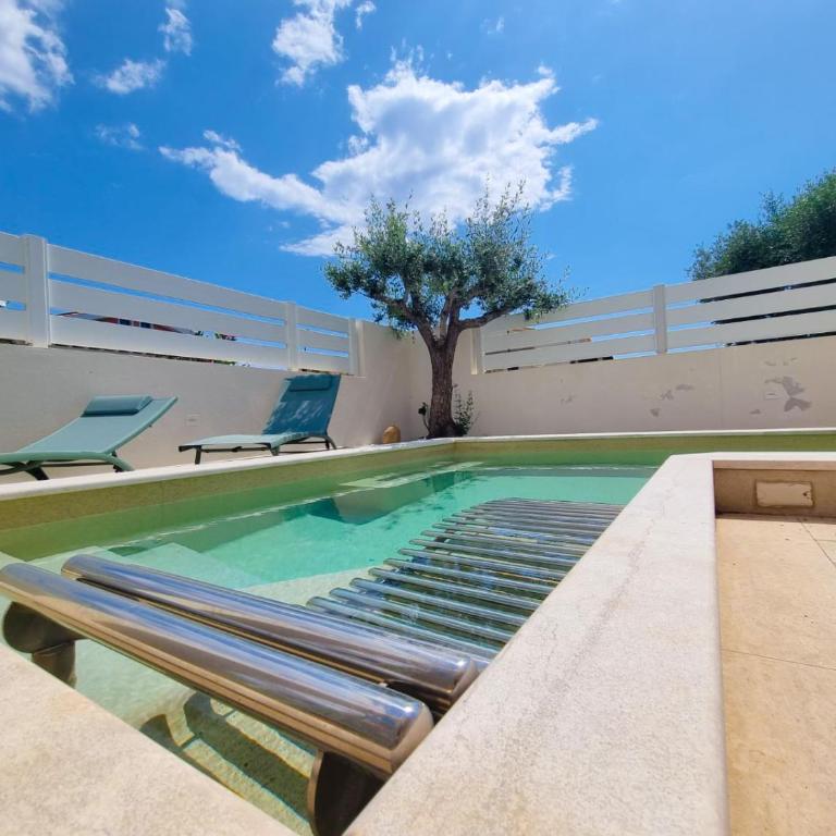 Calypso Luxury Pool&Spa - Appartamento Superior con 2 Camere da Letto - 4