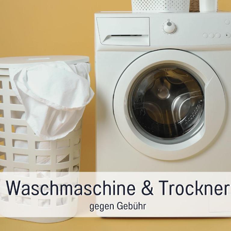 Ferienhof Eger - entspannter Urlaub mit Baby & Kleinkind - wahlweise top modern oder günstige Fewos - ruhig am Ende der Straße - Kälbchen füttern - Traktor fahren - Freie Fahrt mit den Hörnerbahnen in Sommersaison - E-Ladestation - E-bike Verleih ab Hof - Apartment mit Blick auf die Berge - 24