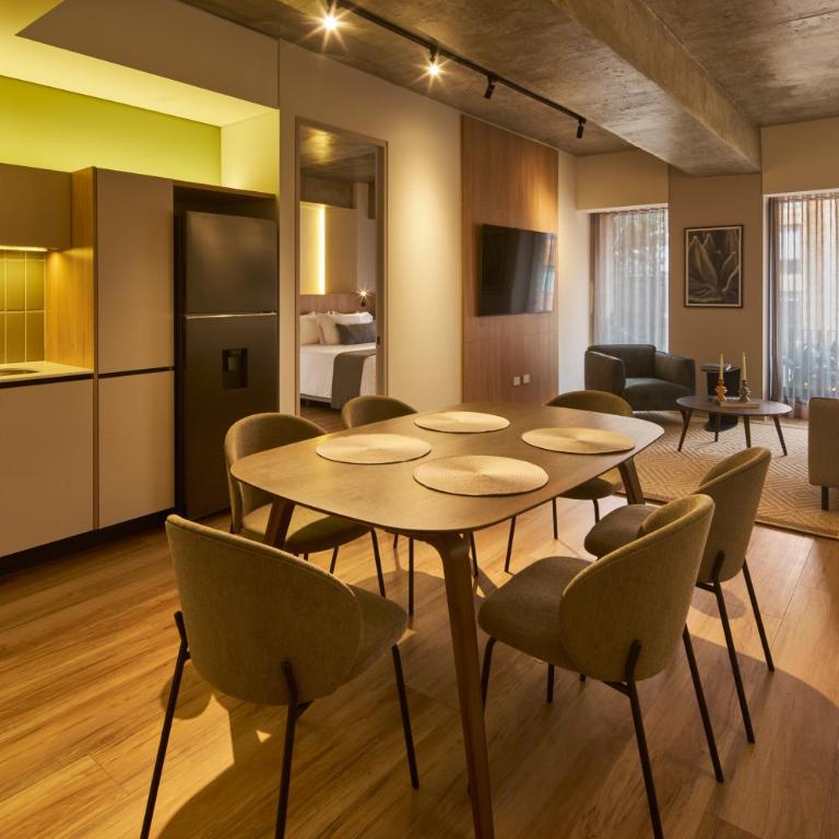 Kubik Living 8i8 - Family Two-Bedroom Apartment with View - 10