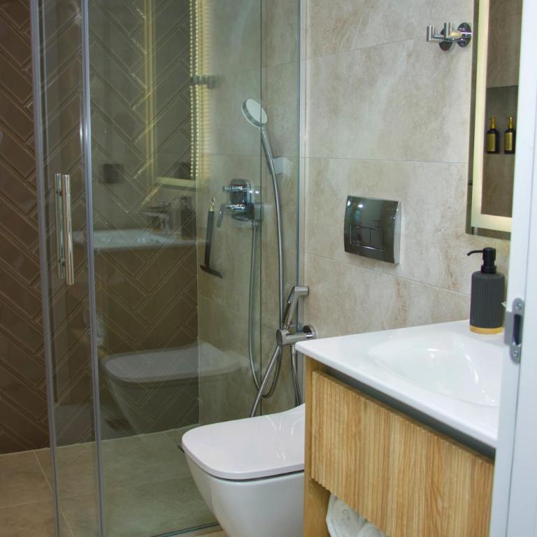 Giorgio Luxury Suites - Superior Studio - 12